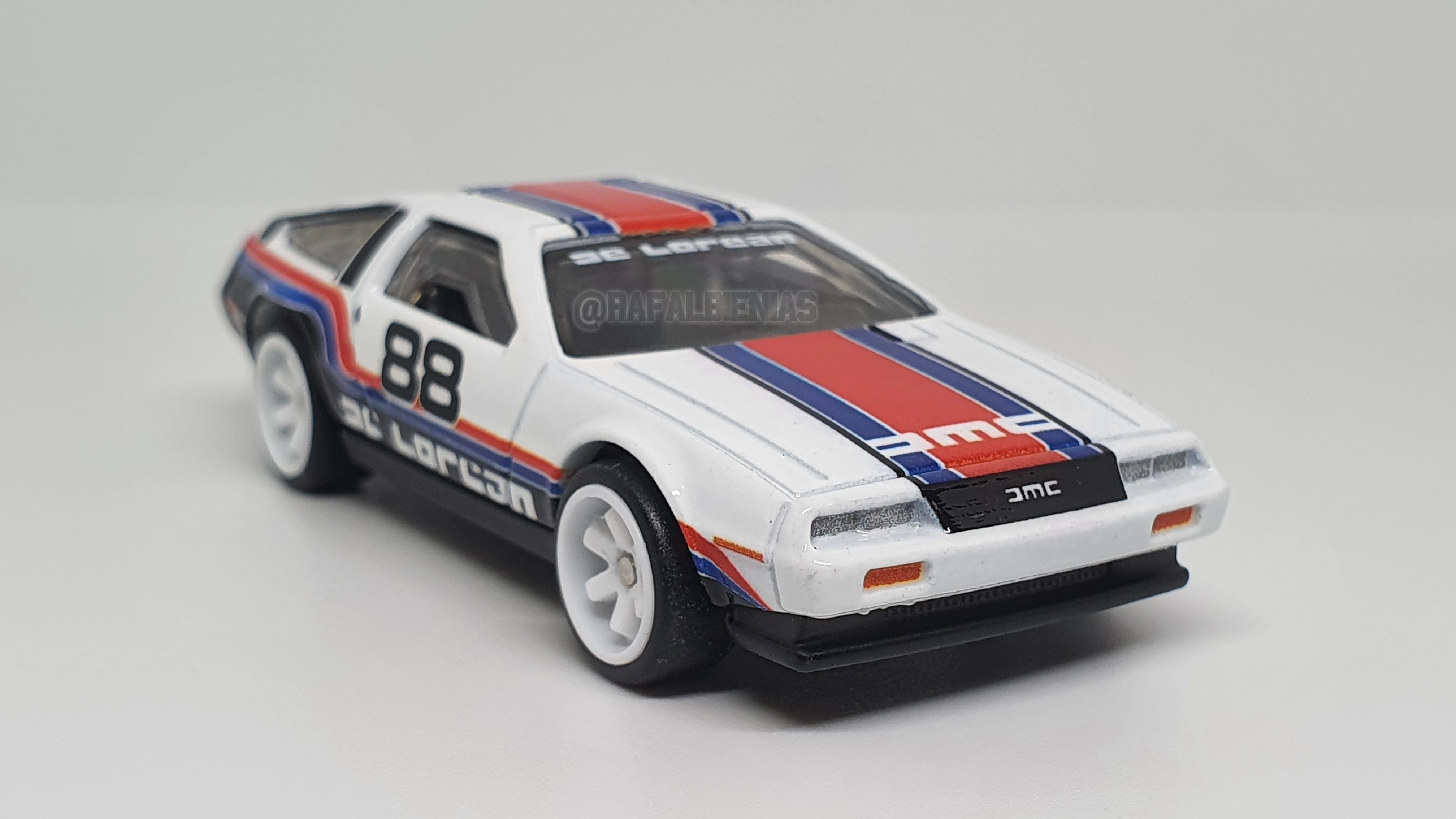 DMC DeLorean