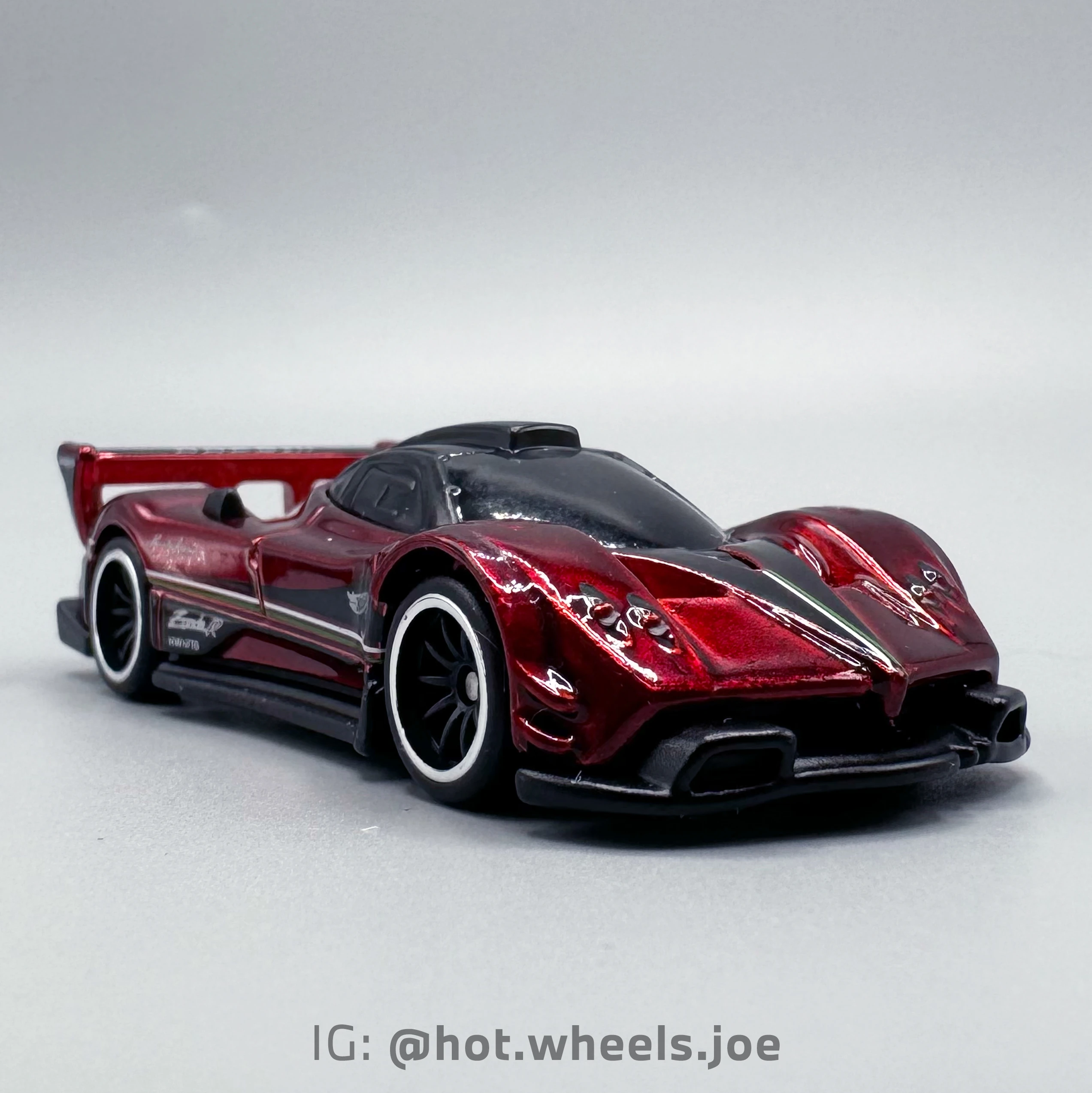 Pagani Zonda R