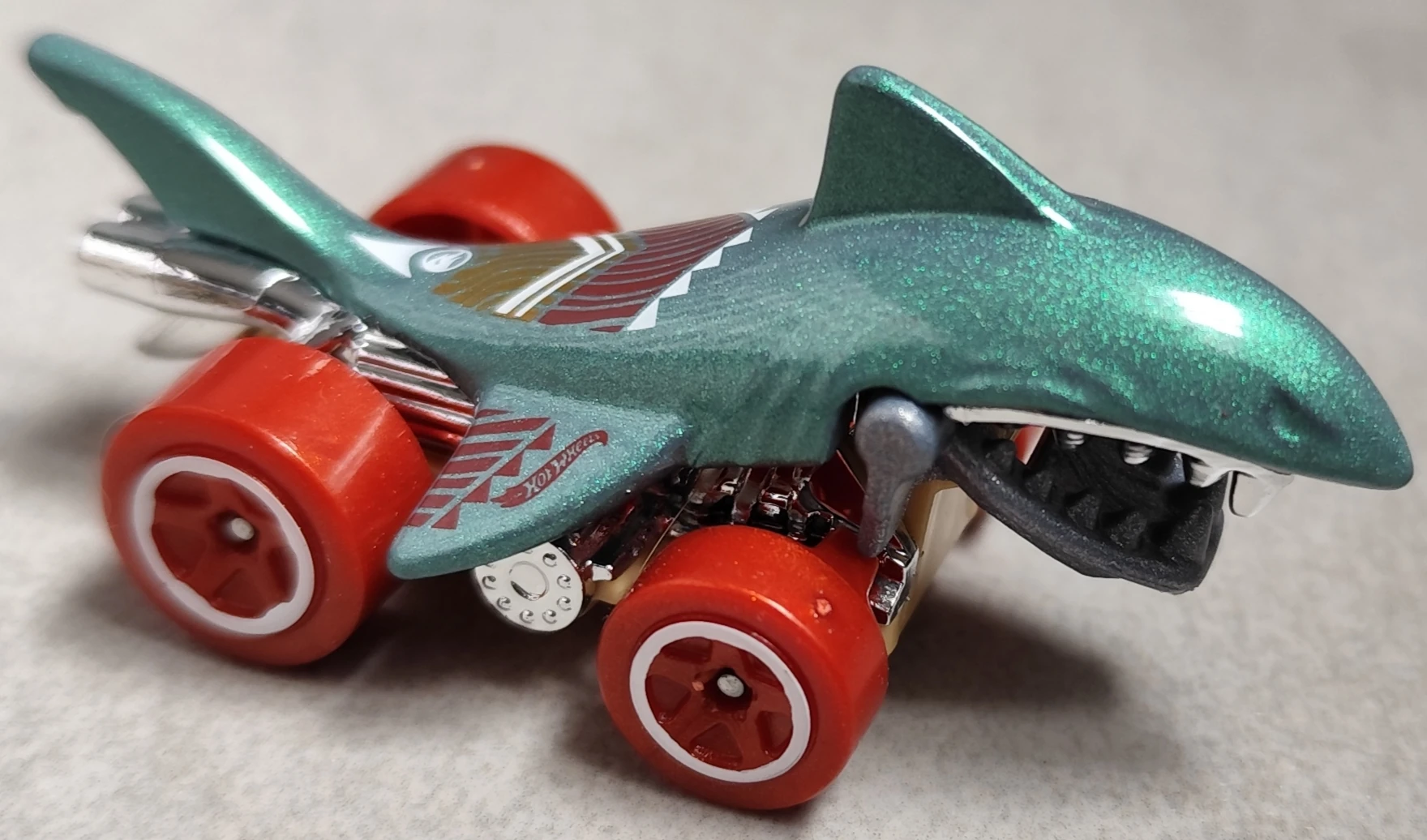 SHARK BITE