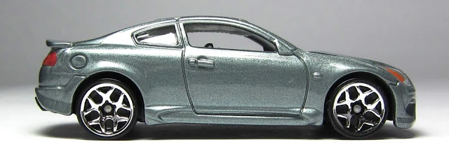 Infiniti G37