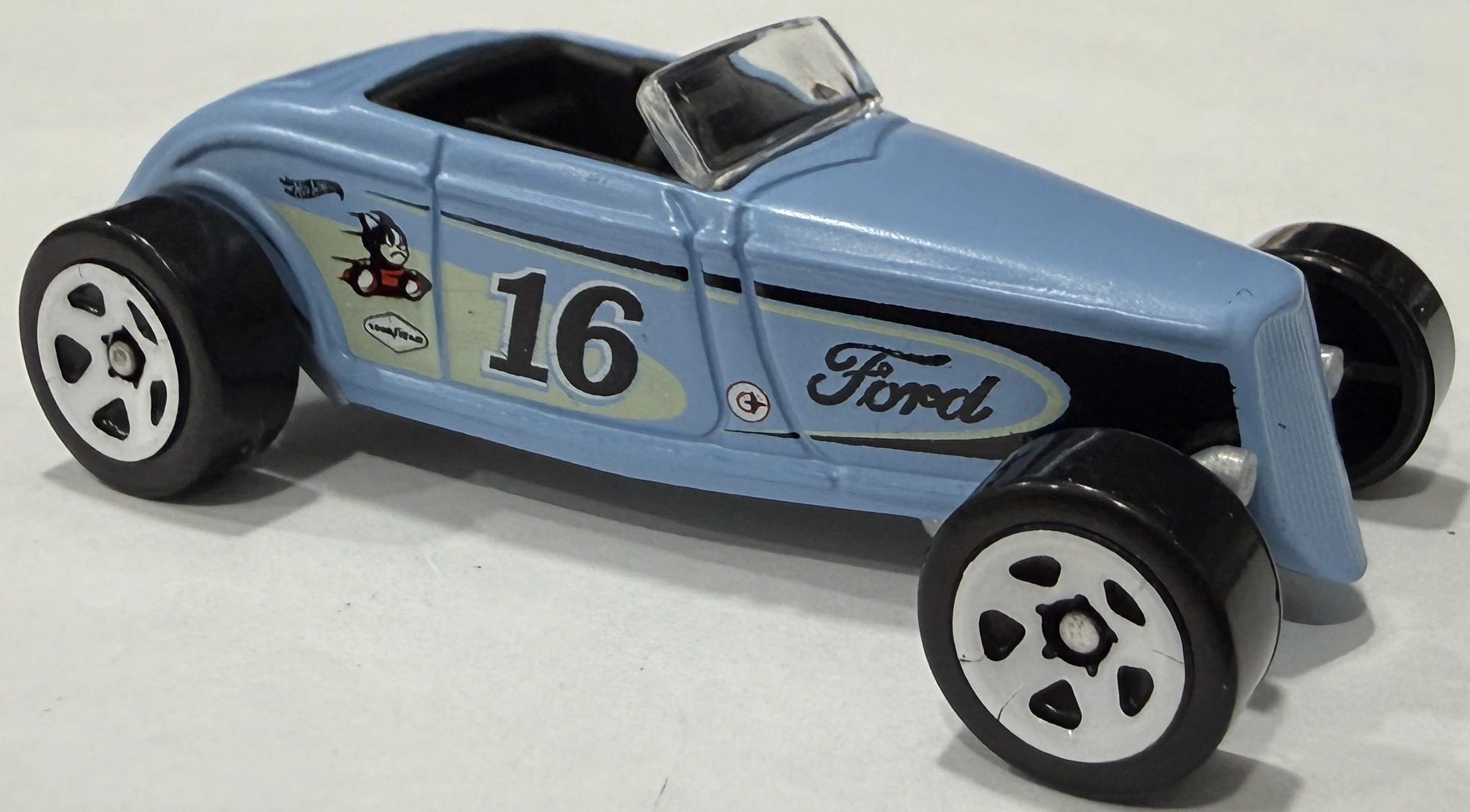 ‘33 FORD LO BOY