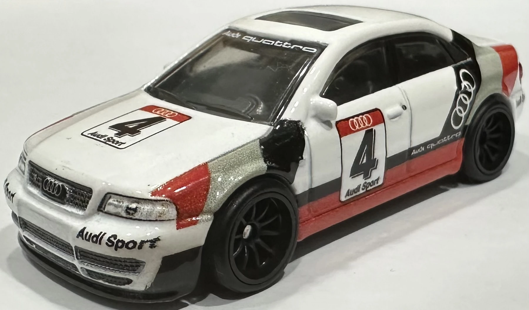 Audi S4 quattro